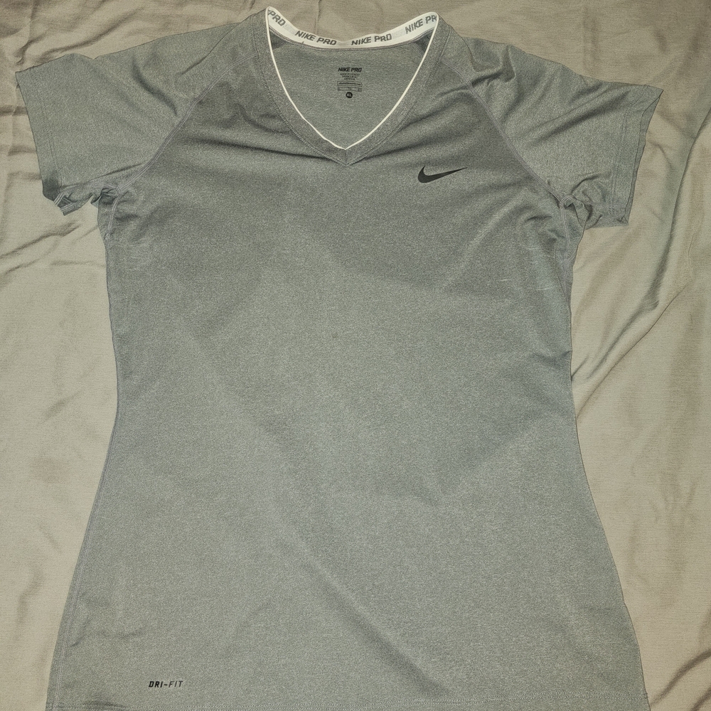 Nike Women's Short Sleeve Gray Tee